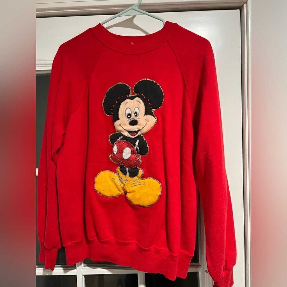 Rare Vintage Bassett-Walker Red Mickey Mouse Beach Sweatshirt Adult Size L.